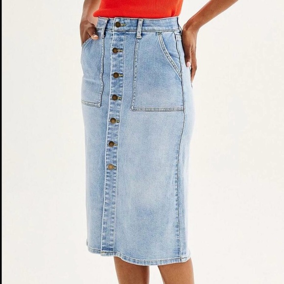 NWT DRAPER JAMES RSVP Women's Button Front Denim Midi Skirt Size 10 Light Wash - Picture 1 of 8
